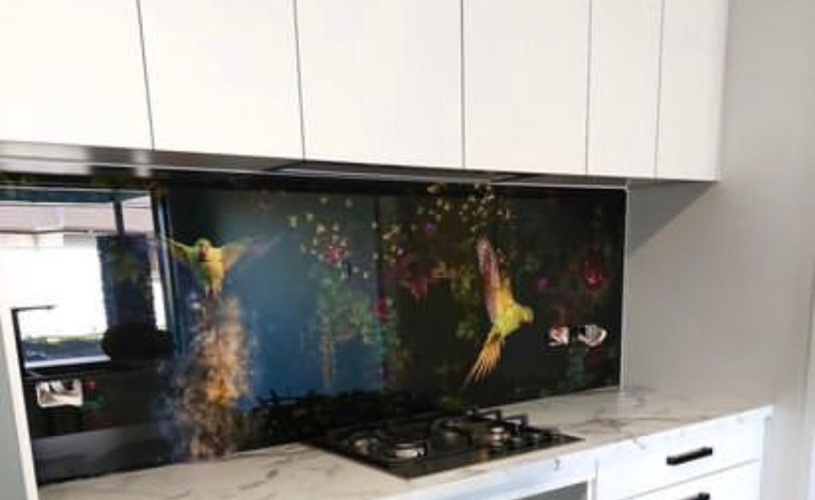 Flight splash back